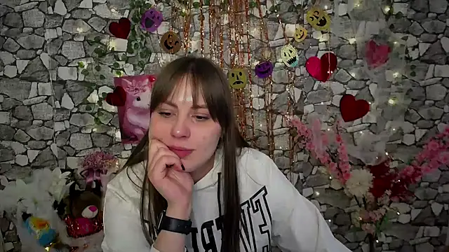 Amanda Bright  online show from November 2025 12:21:02 PM