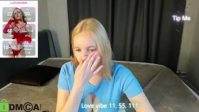 Snapshot of Anna_Chelsea chatting on October 2025 11:27:01 PM Anna Chelsea online show from October 2025 11:27:01 PM