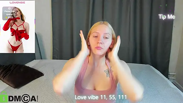 Snapshot of Anna_Chelsea chatting on October 2025 11:49:02 PM Anna Chelsea online show from October 2025 11:49:02 PM