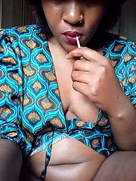 sweetLady89 online show from October 2025 04:22:02 AM