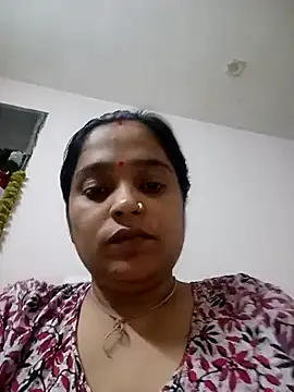Snapshot of Trisha_71 chatting on June 2026 12:39:01 PM Trisha 71 online show from June 2026 12:39:01 PM