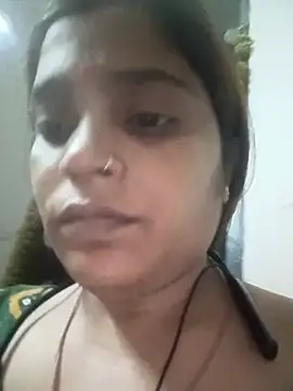 Snapshot of Trisha_71 chatting on May 2026 04:39:01 PM Trisha 71 online show from May 2026 04:39:01 PM