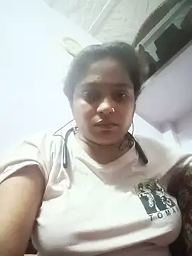 Snapshot of Trisha_71 chatting on May 2026 12:04:02 PM Trisha 71 online show from May 2026 12:04:02 PM