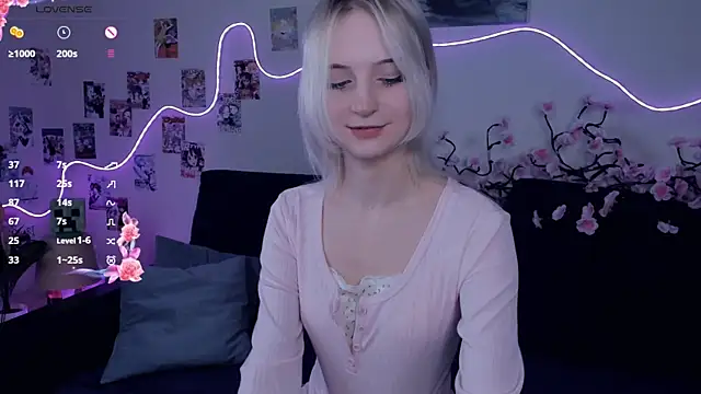 Megan--chan online show from January 2026 06:01:01 PM