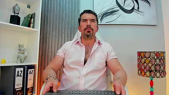Snapshot of JuanKFit_45 chatting on June 2026 03:55:01 AM JuanKFit 45 online show from June 2026 03:55:01 AM