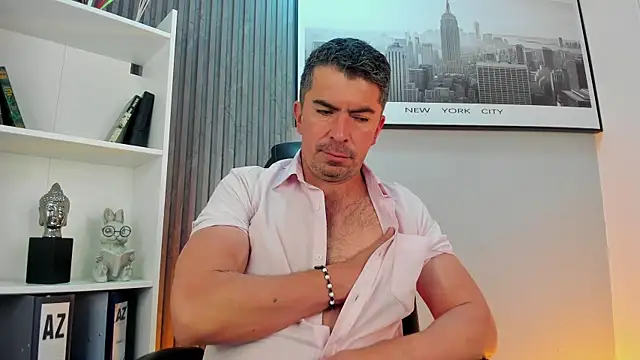 Snapshot of JuanKFit_45 chatting on July 2026 04:24:01 AM JuanKFit 45 online show from July 2026 04:24:01 AM