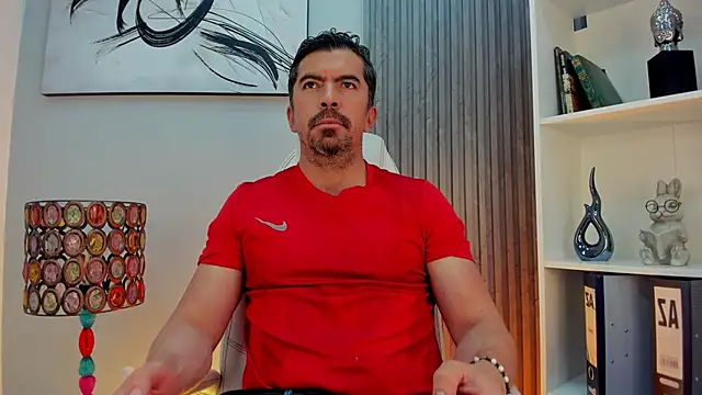 Snapshot of JuanKFit_45 chatting on June 2026 04:01:02 AM JuanKFit 45 online show from June 2026 04:01:02 AM