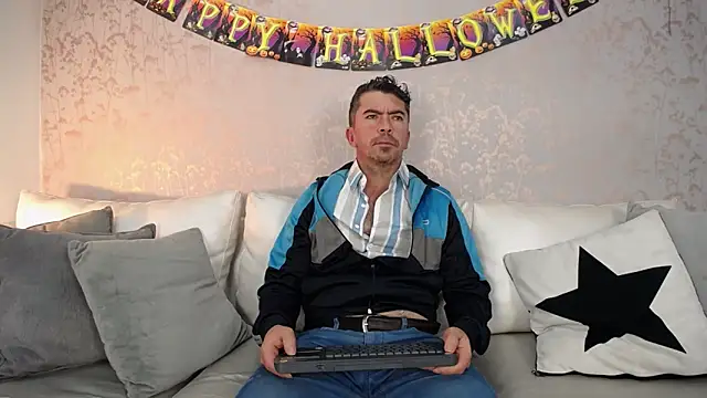 JuanKFit 45 online show from October 2025 01:54:01 PM