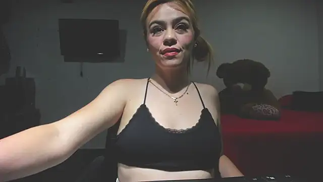 KATA BLONDE online show from October 2025 08:21:01 PM