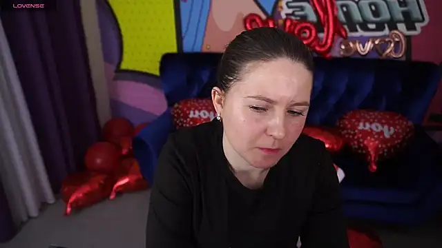 CraveeDoll online show from February 2026 01:54:01 PM