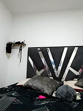 Demy Rhoades online show from March 2026 12:06:02 PM