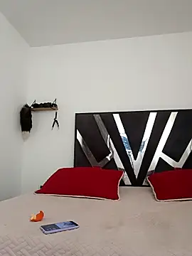 Snapshot of Demy_Rhoades chatting on November 2025 02:05:01 PM Demy Rhoades online show from November 2025 02:05:01 PM