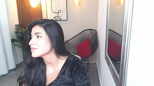 Lia Mar  online show from April 2026 06:10:02 PM