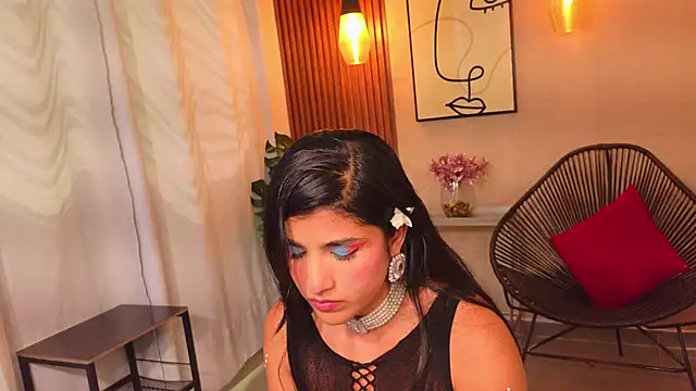 Lia Mar  online show from July 2026 06:08:02 PM
