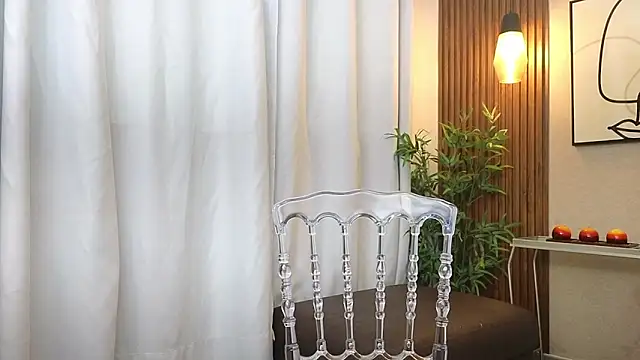 Snapshot of Lia_Mar_ chatting on November 2025 06:13:02 PM Lia Mar online show from November 2025 06:13:02 PM