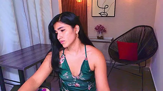 Lia Mar  online show from July 2026 06:18:02 PM