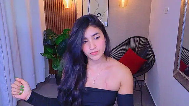 Lia Mar  online show from June 2026 06:13:01 PM