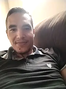 Snapshot of Boragozarvem chatting on December 2025 05:40:01 PM Boragozarvem online show from December 2025 05:40:01 PM