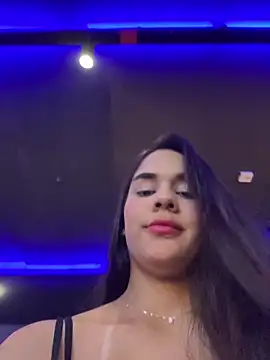 Snapshot of BellaLeclair chatting on February 2026 08:10:01 PM BellaLeclair online show from February 2026 08:10:01 PM