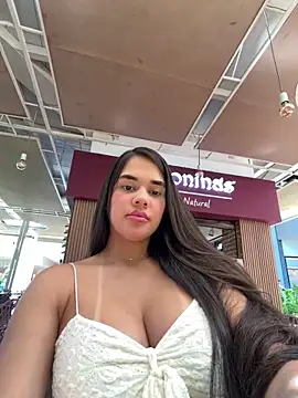 BellaLeclair online show from April 2026 03:20:01 PM