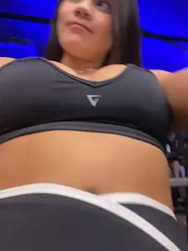 Snapshot of BellaLeclair chatting on December 2025 06:35:01 PM BellaLeclair online show from December 2025 06:35:01 PM