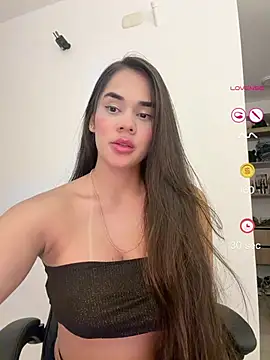 BellaLeclair online show from May 2026 05:33:01 AM