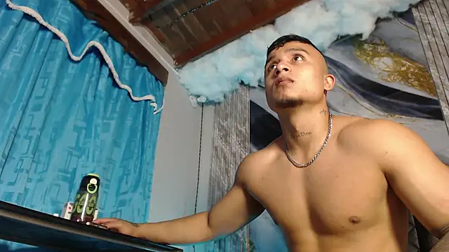 ThiagoBlaze online show from July 2026 03:35:01 AM