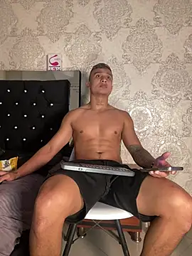 ThiagoBlaze online show from January 2026 12:15:02 AM