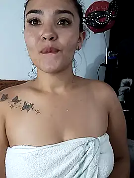 Snapshot of meli__brown chatting on November 2025 02:39:01 AM meli brown online show from November 2025 02:39:01 AM