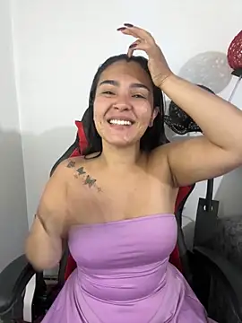 Snapshot of meli__brown chatting on December 2025 09:10:01 AM meli brown online show from December 2025 09:10:01 AM