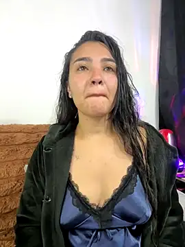 Snapshot of meli__brown chatting on November 2025 04:02:01 AM meli brown online show from November 2025 04:02:01 AM