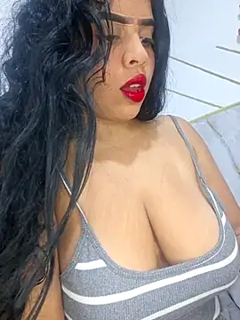 Snapshot of Yemaly_Lee chatting on May 2026 09:06:02 PM Yemaly Lee online show from May 2026 09:06:02 PM