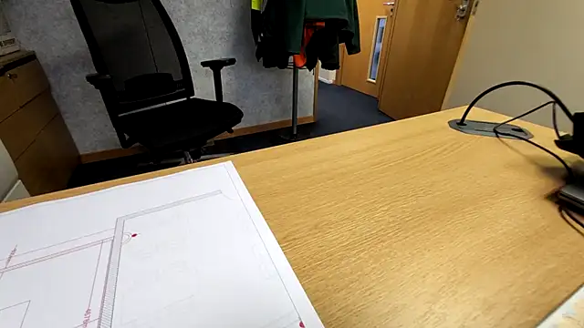 Oorse1966 online show from October 2025 12:48:01 PM