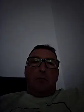 Oorse1966 online show from October 2025 08:31:01 PM