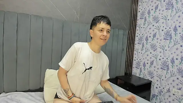 Snapshot of _Hannah_Hot chatting on December 2025 01:28:01 AM Hannah Hot online show from December 2025 01:28:01 AM