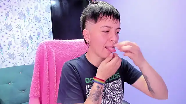 Snapshot of _Hannah_Hot chatting on October 2025 02:45:01 AM Hannah Hot online show from October 2025 02:45:01 AM