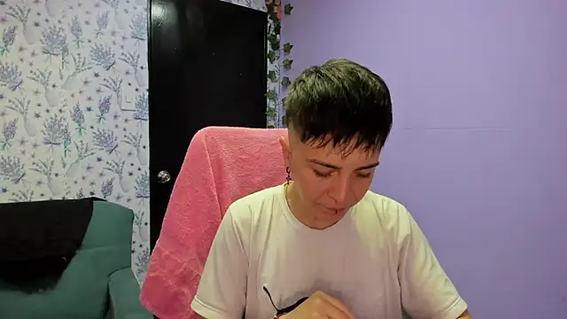 Snapshot of _Hannah_Hot chatting on October 2025 02:32:02 AM Hannah Hot online show from October 2025 02:32:02 AM