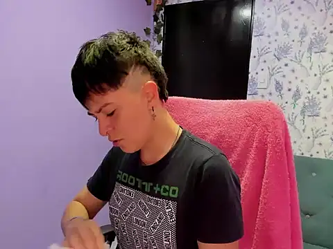 Snapshot of _Hannah_Hot chatting on October 2025 01:48:04 AM Hannah Hot online show from October 2025 01:48:04 AM