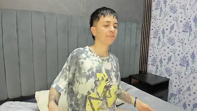 Snapshot of _Hannah_Hot chatting on December 2025 01:06:02 AM Hannah Hot online show from December 2025 01:06:02 AM