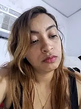 shanell saenz online show from December 2025 02:27:02 AM