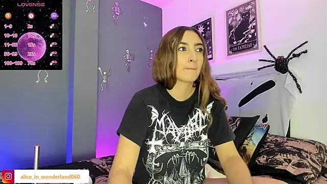 Alice Dickinssonn online show from October 2025 12:50:02 PM