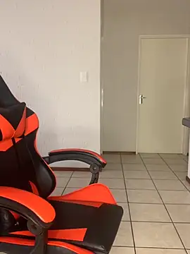 jayjayja19 online show from November 2025 03:37:01 PM