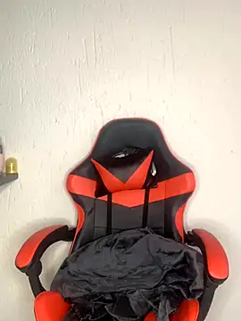 jayjayja19 online show from November 2025 05:11:02 AM