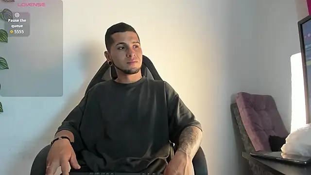 raven smith  online show from February 2026 05:16:02 AM