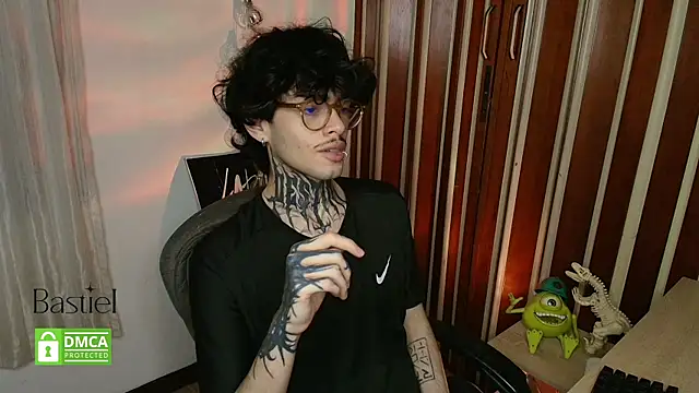 Mihail leroy online show from October 2025 02:48:02 AM