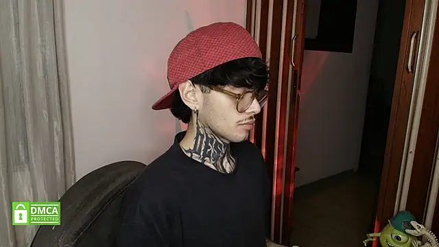 Mihail leroy online show from January 2026 02:04:01 AM