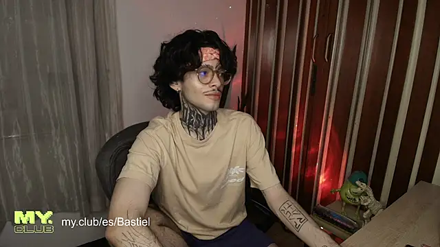 Mihail leroy online show from April 2026 02:25:02 AM