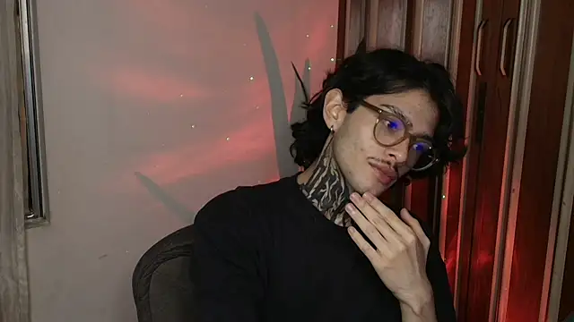 Snapshot of Mihail_leroy chatting on May 2026 03:58:02 AM Mihail leroy online show from May 2026 03:58:02 AM