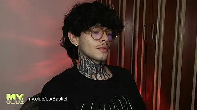 Mihail leroy online show from April 2026 12:50:01 AM