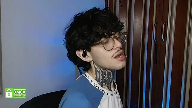 Mihail leroy online show from February 2026 04:00:02 AM